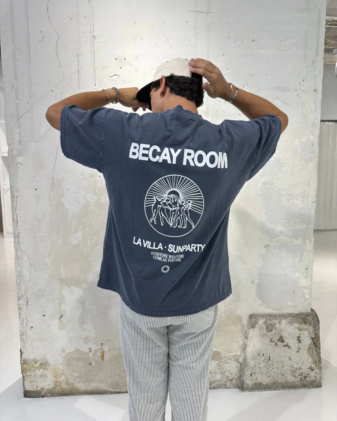 Villa Blue T-Shirt - Image 8