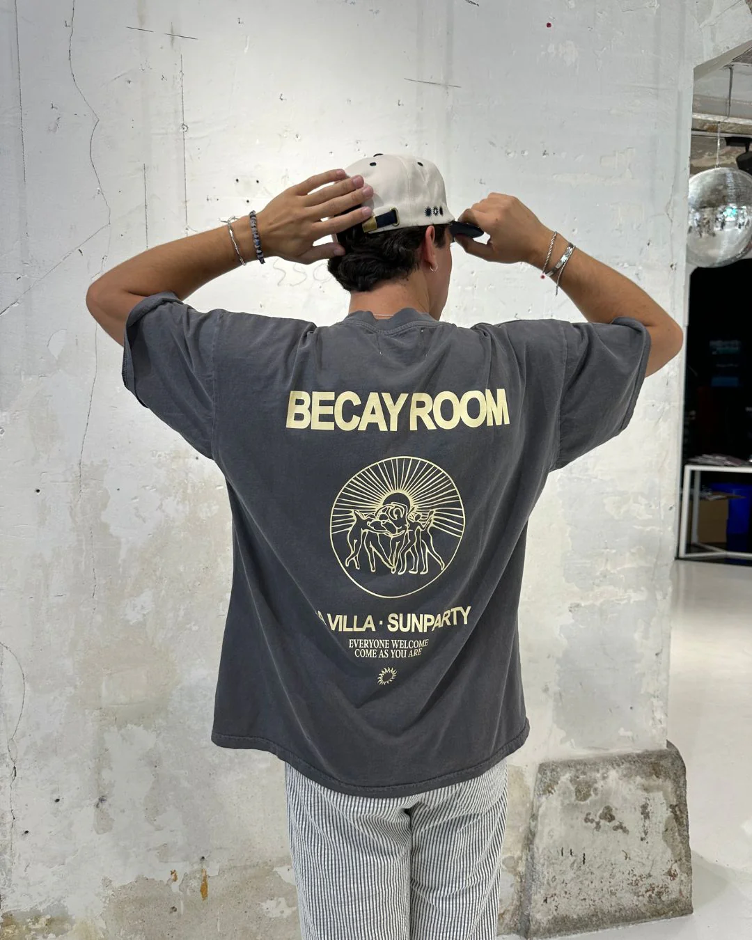 Villa Gray T-Shirt - Image 3