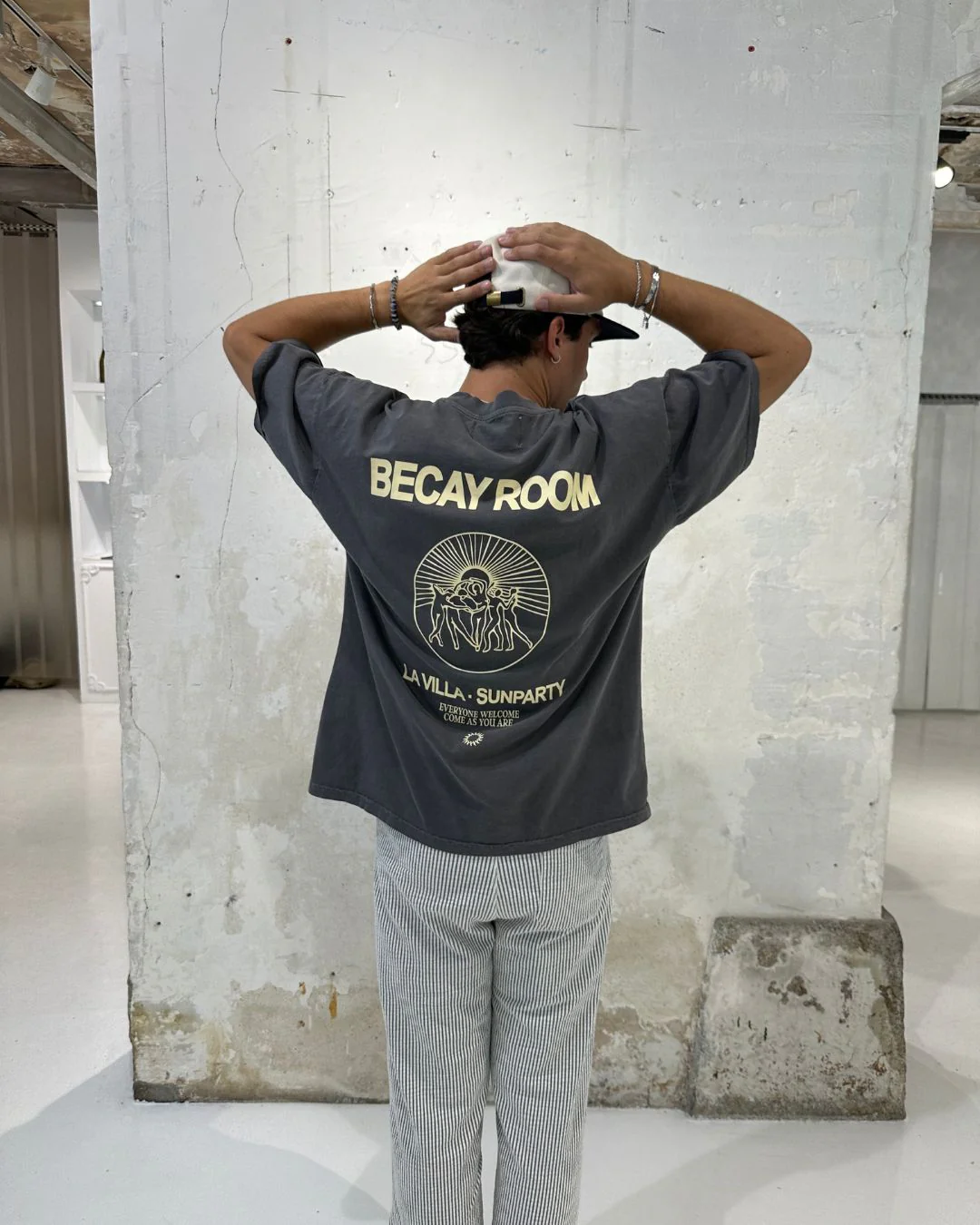 Villa Gray T-Shirt - Image 6